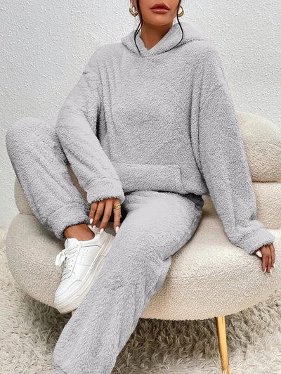 Eva | Warmes Winter-Kapuzenpullover- und Hosen-Set