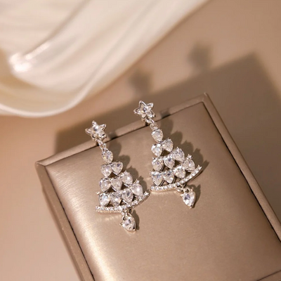 LIVSY | Shiny Christmas Tree Earrings | 1+1 FREI