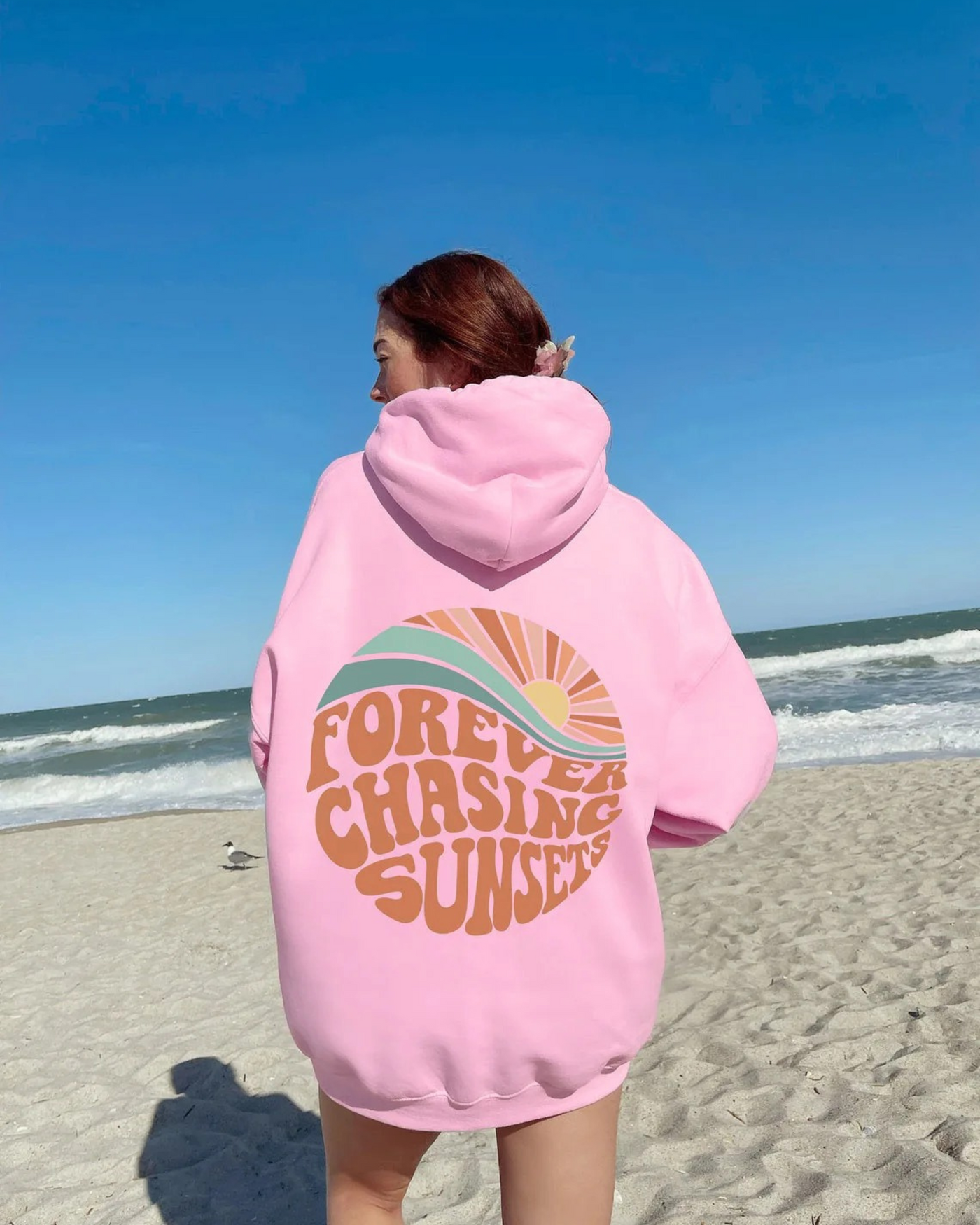 Kira | Bequemes Kapuzenpulli "Forever chasing sunsets"