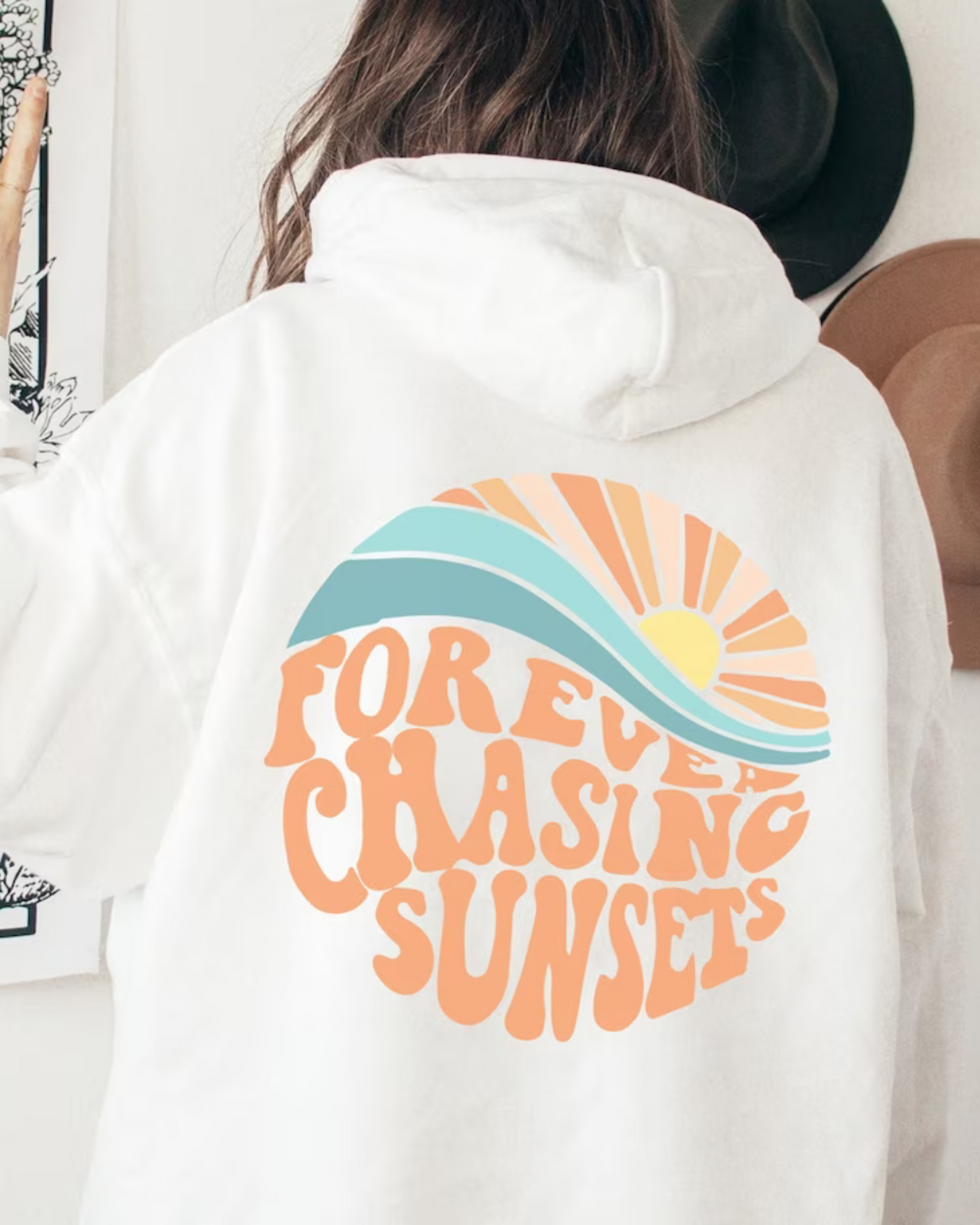 Kira | Bequemes Kapuzenpulli "Forever chasing sunsets"