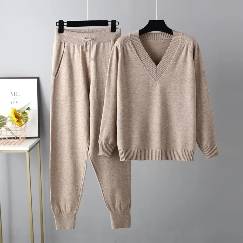 Axelle | Luxe Pullover & Hose Set